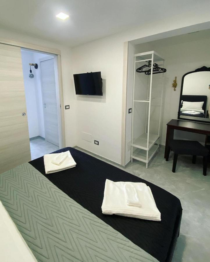 Nobilehouse Apartment คาตาเนีย ภายนอก รูปภาพ