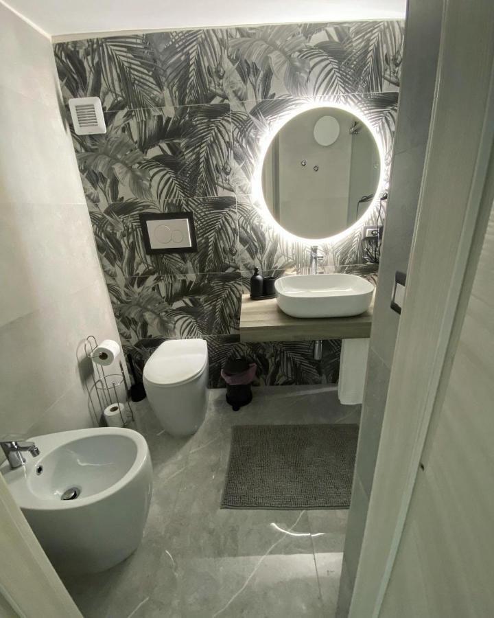Nobilehouse Apartment คาตาเนีย ภายนอก รูปภาพ