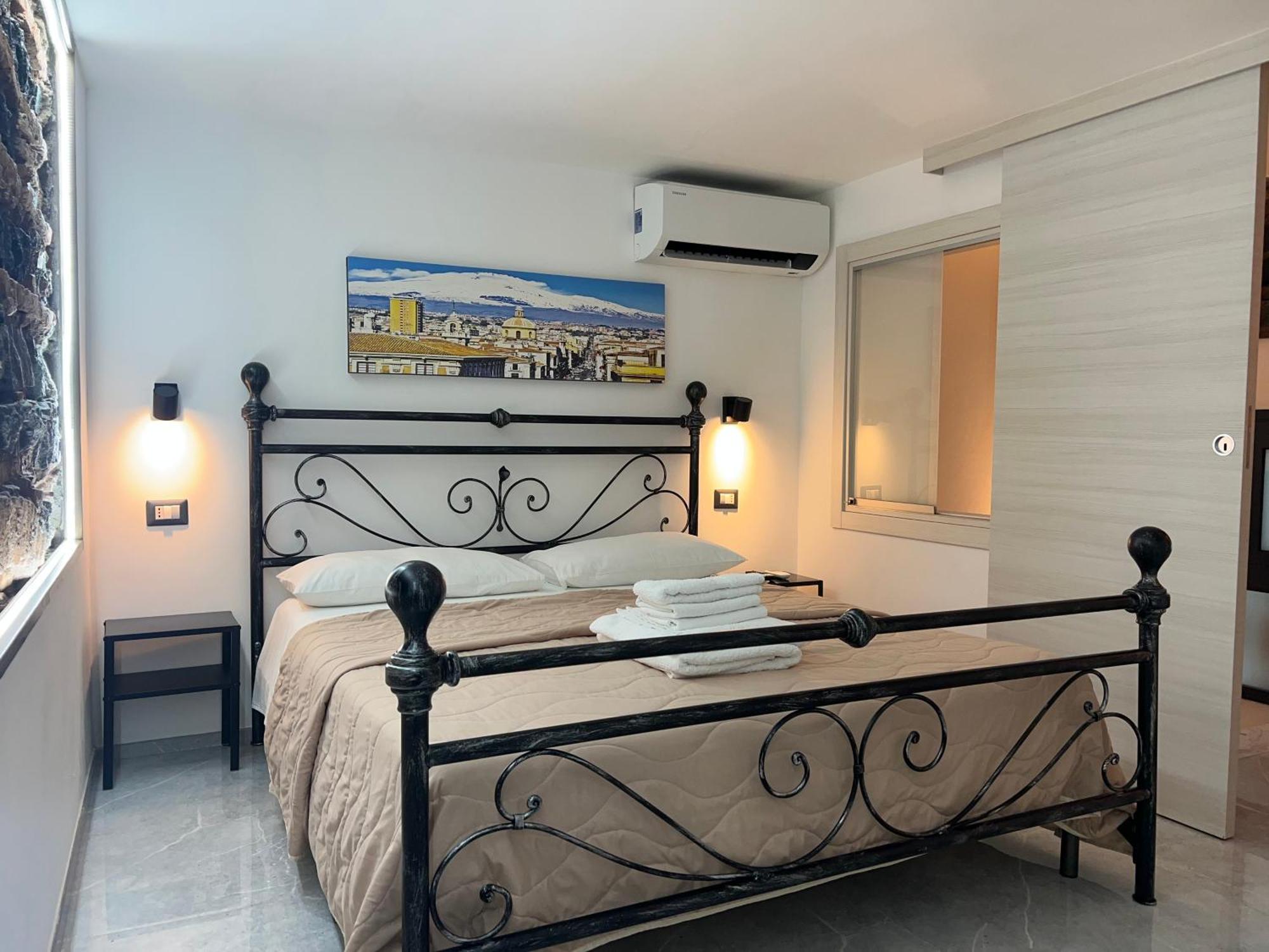 Nobilehouse Apartment คาตาเนีย ภายนอก รูปภาพ