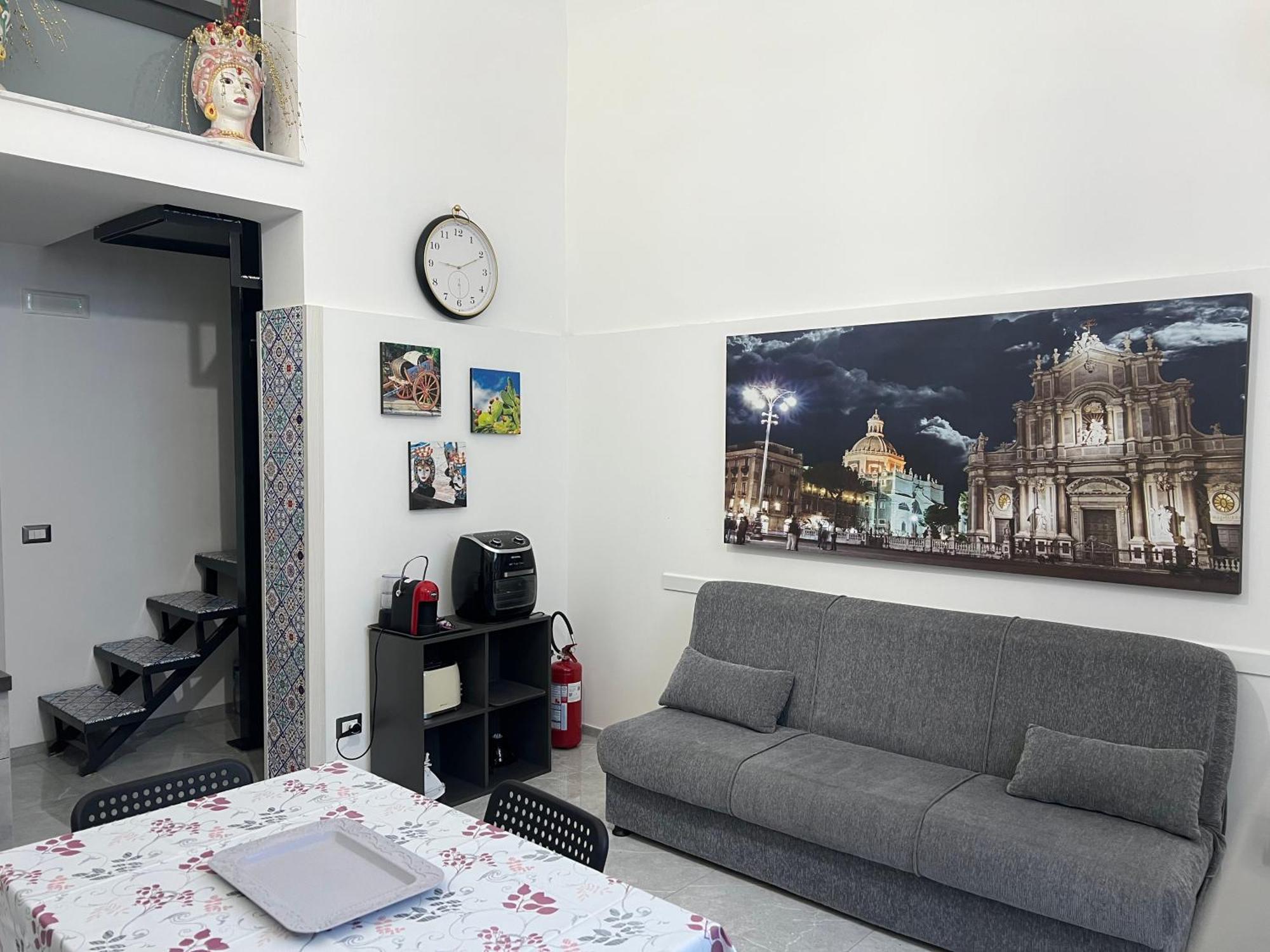 Nobilehouse Apartment คาตาเนีย ภายนอก รูปภาพ